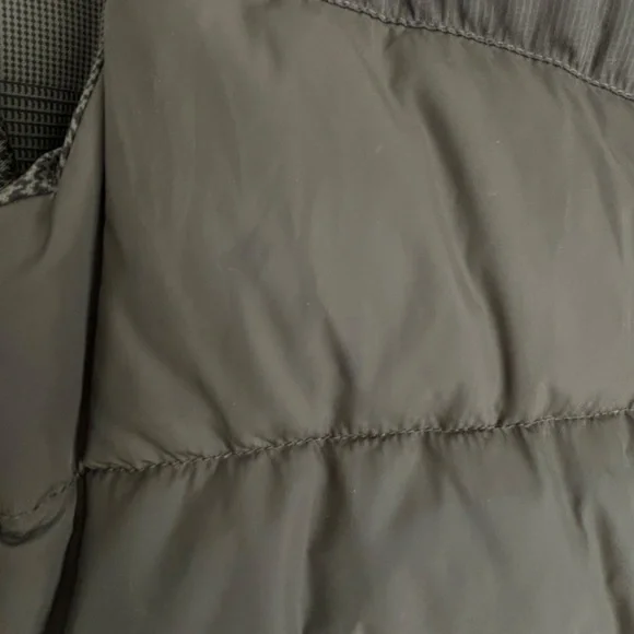 Reversible Gotcha Glacier Men’s down and feather filled winter vest size LG - Picture 14 of 16